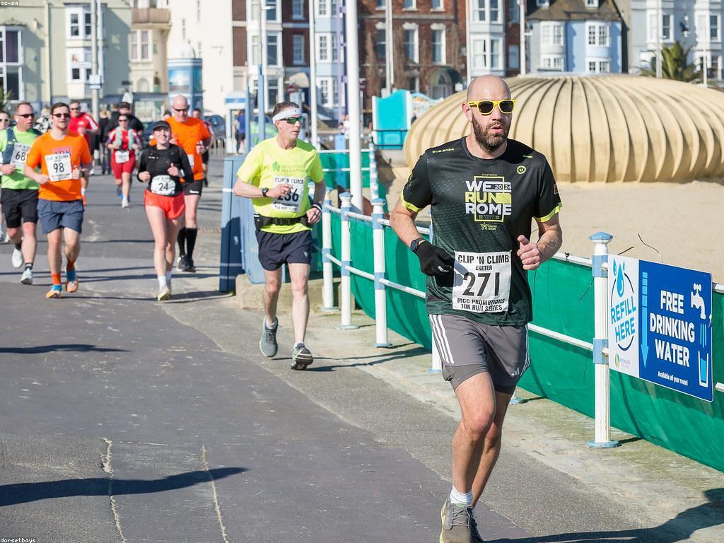 សារៈសំខាន់នៃការប្រកួតស្លតក្នុងសង្គមសម័យថ្មី